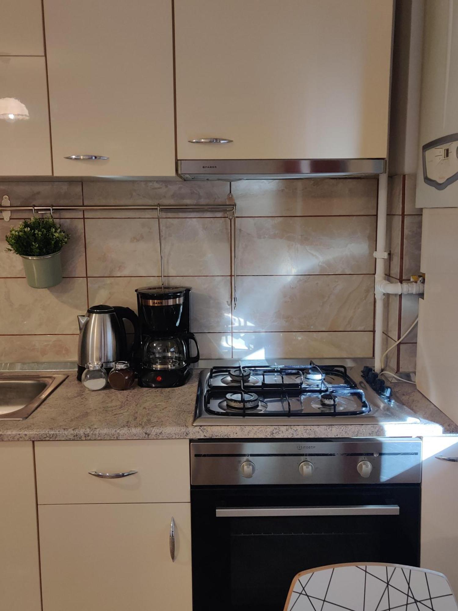 Studio Deluxe Uniri Βουκουρέστι Εξωτερικό φωτογραφία